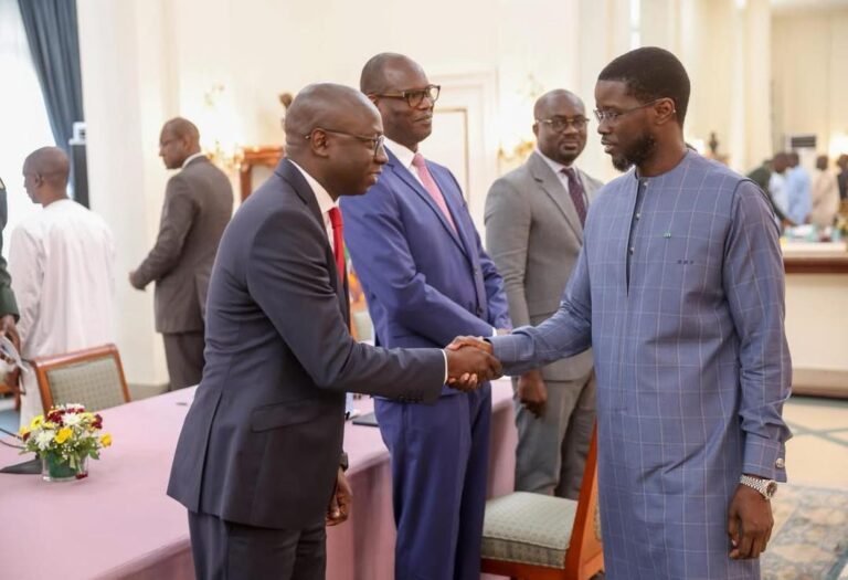 Sénégal : le Président de la République reçoit le Collège de l’ARTP et réaffirme les enjeux de la régulation numérique