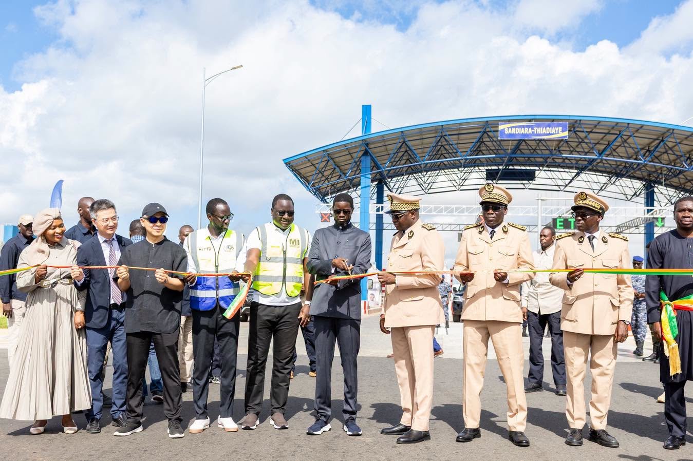 Thiadiaye : Le Président Bassirou Diomaye Faye inaugure l&rsquo;autoroute Mbour – Fatick – Kaolack