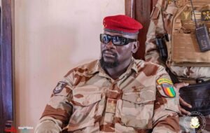 Guinée : Mamadi Doumbouya limoge deux ministres et un conseiller sur fond de soupçons de corruption