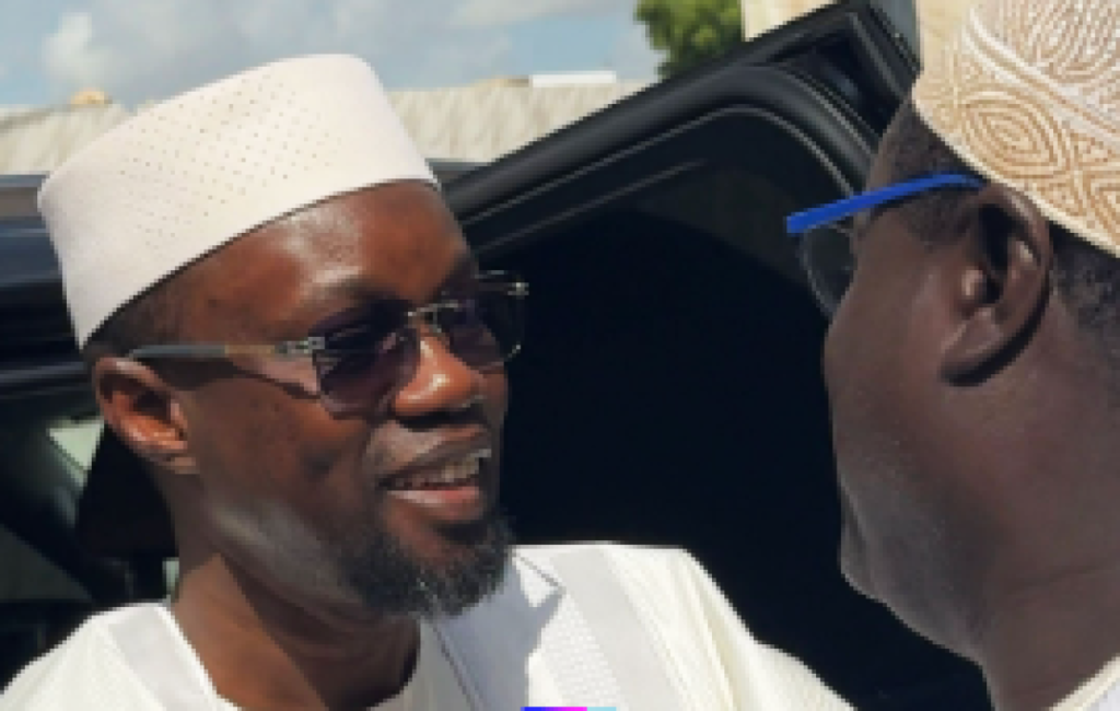 Tivaouane : En visite chez les Tidianes, Ousmane Sonko prône la transparence et lève les équivoques