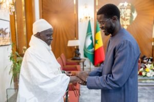 Cohésion sociale et développement territorial : Bassirou Diomaye Faye reçoit le Khalife général de Thiénaba